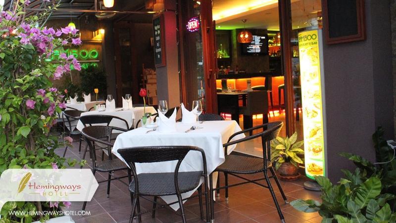 Hemingway'S Hotel Patong Exterior photo
